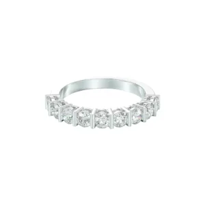 טבעת שורת יהלומים U Prong setting זהב לבן